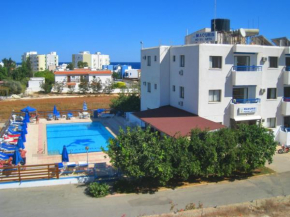  Maouris Hotel Apartments  Протарас